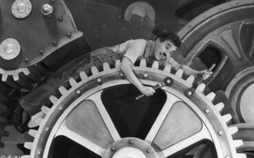 Filme de Charles Chaplin sobre a Revolucao Industrial